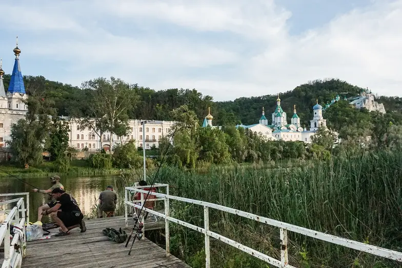 Przy Ławrze w Świętogórsku. Ukraina, 25 maja 2025 r. // Fot. Antonina Palarczyk