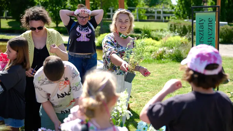 Warsztaty układania wianków. Sopot, 14 czerwca 2025 r. // Materiały prasowe