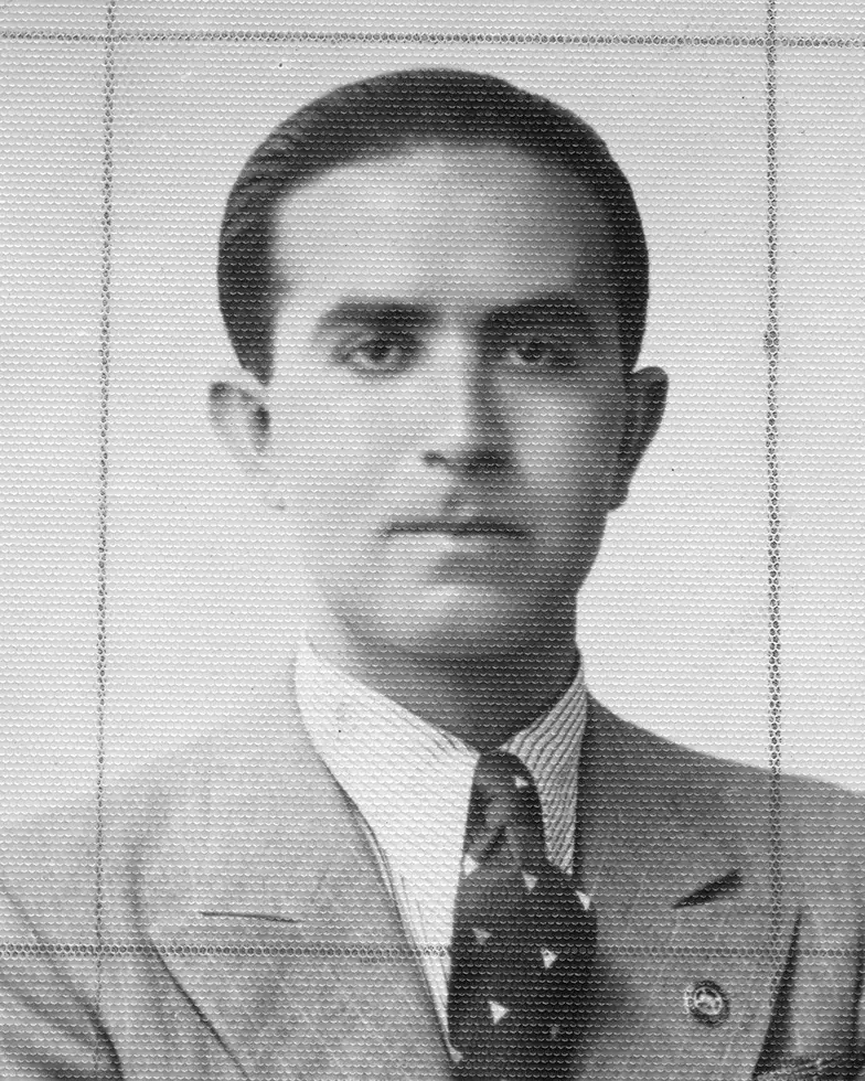 Alfred Schütz – kierownik muzyczny „Wesołej Lwowskiej Fali”. Lwów, 1935 rok // Narodowe Archiwum Cyfrowe Alfred Schütz – kierownik muzyczny „Wesołej Lwowskiej Fali”. Lwów, 1935 rok // Narodowe Archiwum Cyfrowe