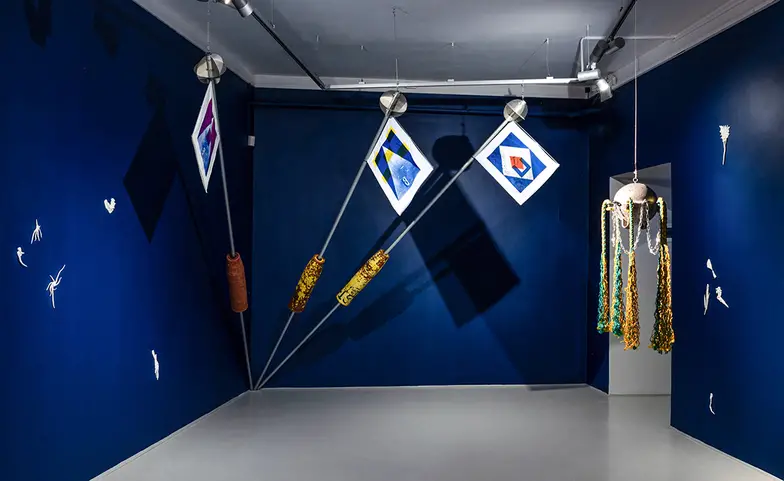 Anca Benera & Arnold Estefan, „Sea of Signals” // Fot. Alina Żemojdzin / Bałtycka Galeria Sztuki Współczesnej. Anca Benera & Arnold Estefan, „Sea of Signals” // Fot. Alina Żemojdzin / Bałtycka Galeria Sztuki Współczesnej.
