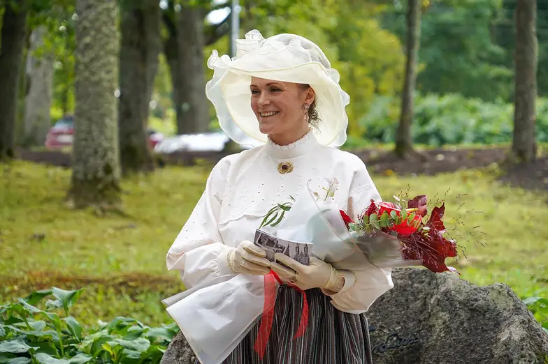 Krystyna Kunicka-Dzalbe, sekretarz Związku Polaków na Łotwie, na uroczystościach w miejscowości Likśnie // Fot. Związek Polaków na Łotwie