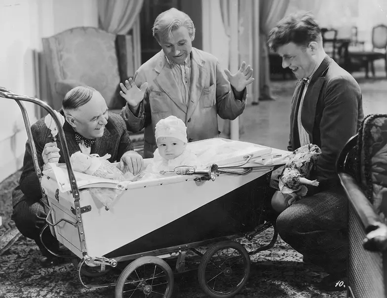 Film "Bedzie lepiej". Od prawej: Kazimierz Wajda jako Szczepko, Henryk Vogelfänger jako Tońko, 1936 r. // Narodowe Archiwum Cyfrowe