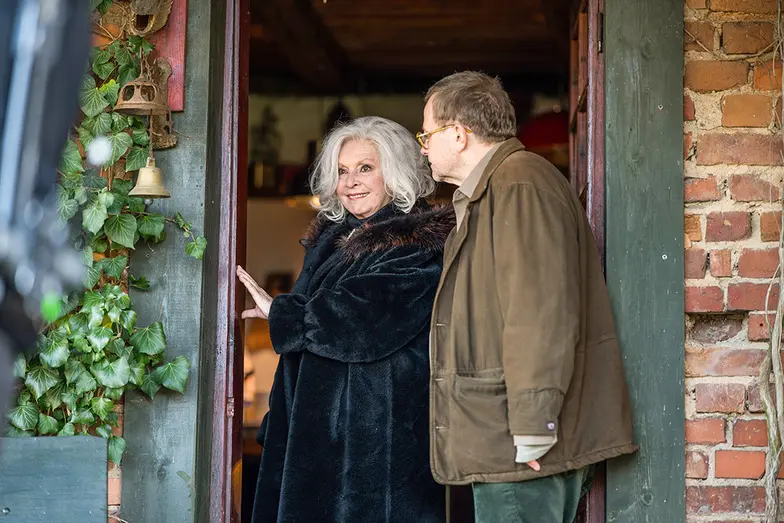 Ewa Wiśniewska jako matka, Olaf Lubaszenko jako Karol w spektaklu Teatru Telewizji „Dzień listopadowy”, reż. Jan Kidawa-Błoński // Fot. Waldemar Kompała / TVP