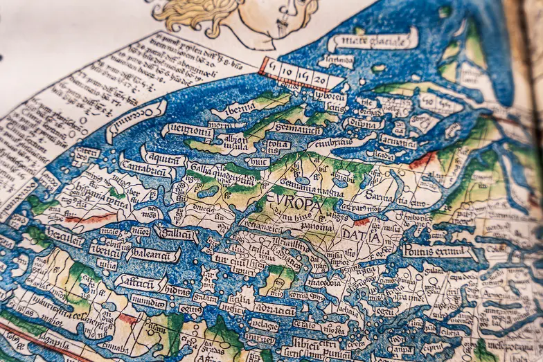 Fragment mapy świata Klaudiusza Ptolemeusza, z przedstawieniem Europy. Cosmographia, Ulm 1482 // Ze zbiorów Narodowej Biblioteki 