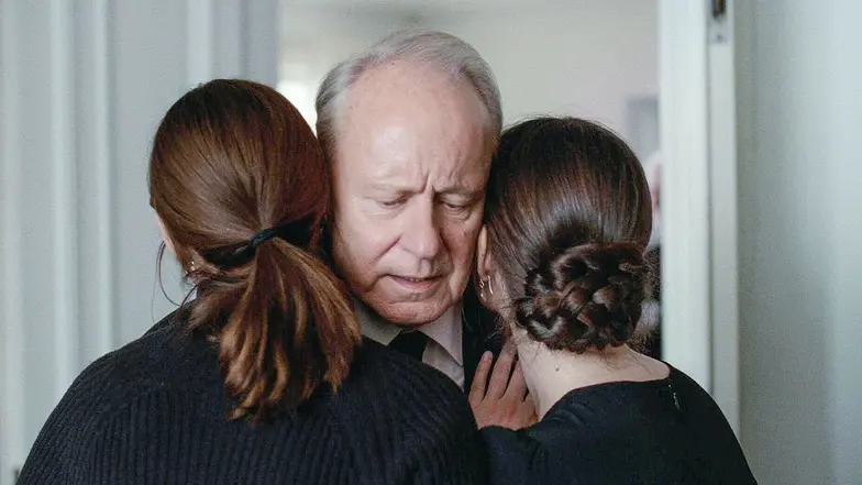 Stellan Skarsgård jako Gustav Borg w filmie „Wartość sentymentalna” // M2 Films 