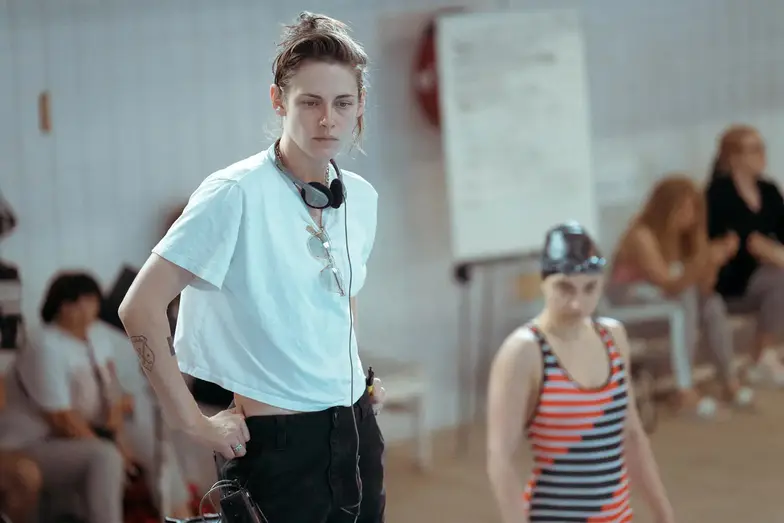 Kristin Stewart na planie swojego filmu "Chronologia wody", dystr. So FILMS // materiały prasowe