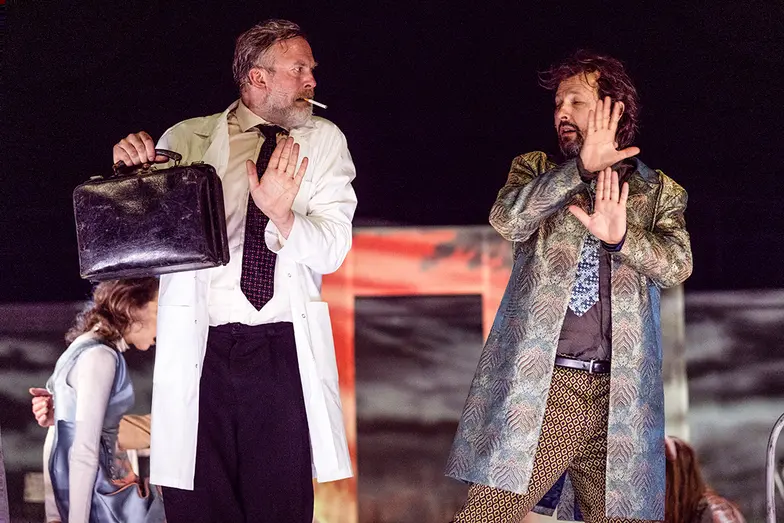 Spektakl PIANA DNI wg Borisa Viana, reż. Igor Mendjisky. Teatr im. Jana Kochanowskiego w Opolu // Fot. Edgar de Poray / materiały prasowe