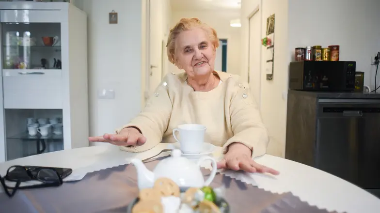 Maria Korga w rybnickim mieszkaniu cohausingowym. Rybnik, 17 marca 2026 r. // Fot. Jacek Taran