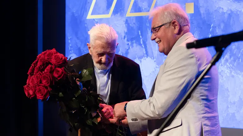 92. Benefis ks. Adama Bonieckiego, n/z ze Stanisławem Kracikiem // Fot. Grażyna Makara