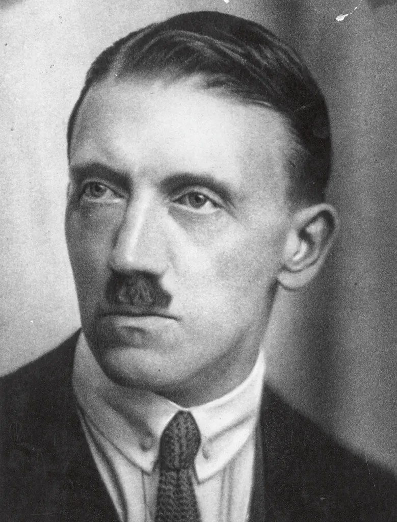 Adolf Hitler na początku lat 20. / WIKIPEDIA.ORG