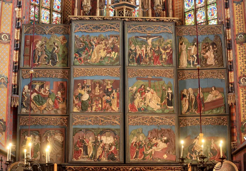 Ołtarz Mariacki zamknięty, stan sprzed konserwacji, fot. Hans A. Rosbach / Wikimedia Commons Ołtarz Mariacki Wikimedia
