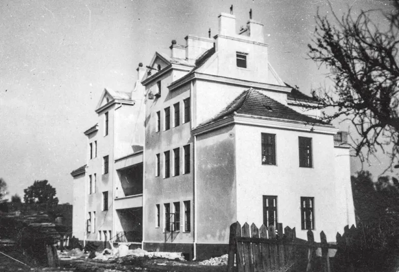 Rolę domu publicznego pełniła także Podobną rolę pełniła także bursa w Krośnie, zdjęcie z 1931 r. / NAC