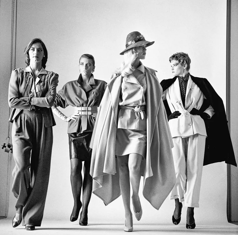 One nadchodzą (ubrane), „Vogue” edycja francuska, 1981 r.