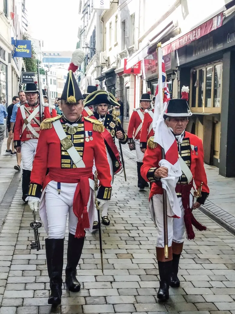 „Ceremonia kluczy” upamiętnia czasy, gdy bramy Gibraltaru zamykano przed wrogami, 5 października 2019 r. / fot. KATARZYNA MOŁONIEWICZ „Ceremonia kluczy” upamiętnia czasy, gdy bramy Gibraltaru zamykano przed wrogami, 5 października 2019 r. / fot. KATARZYNA MOŁONIEWICZ