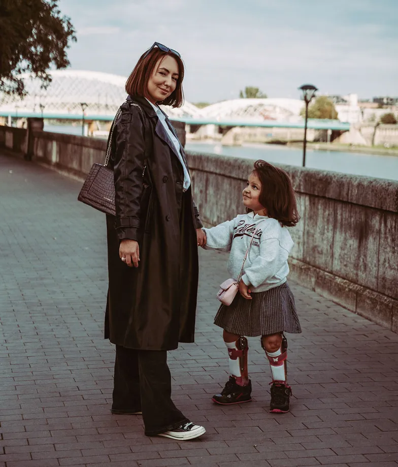 @crueltyfreeann: Amelkę kocham całym sercem i dla niej i dla siebie podejmuję codziennie rękawice walki nad sobą, żeby być dla niej przykładem. Kraków, wrzesień 2022 r.