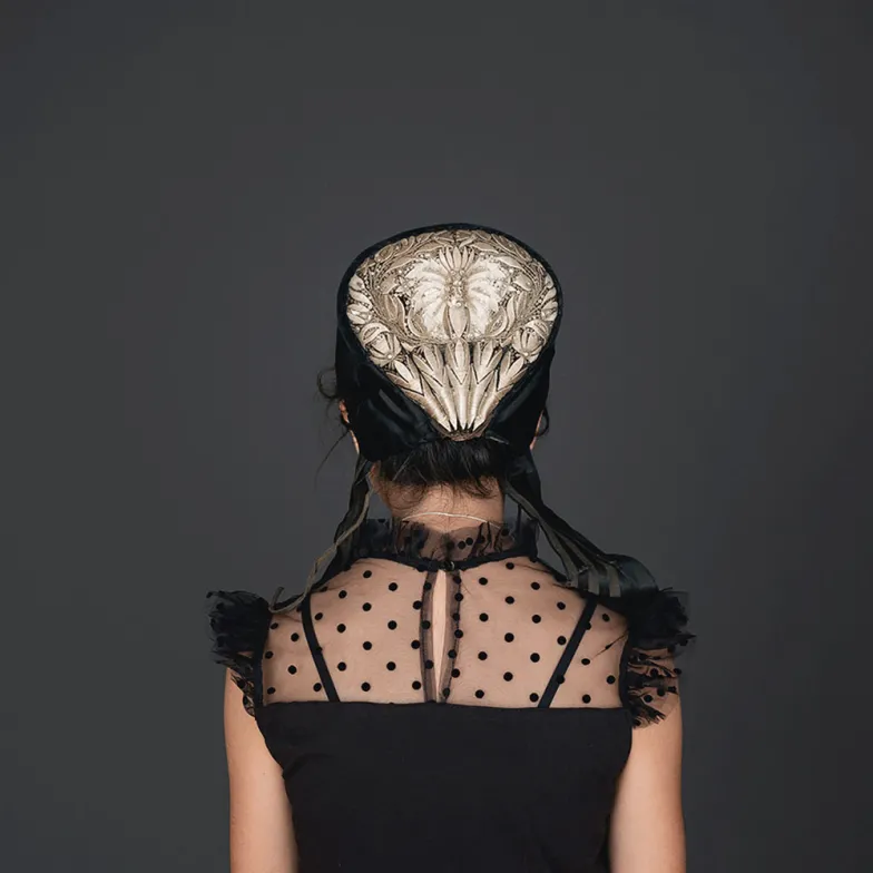 Trine Søndergaard, fotografia z cyklu „Hovedtøj” / Materiały prasowe