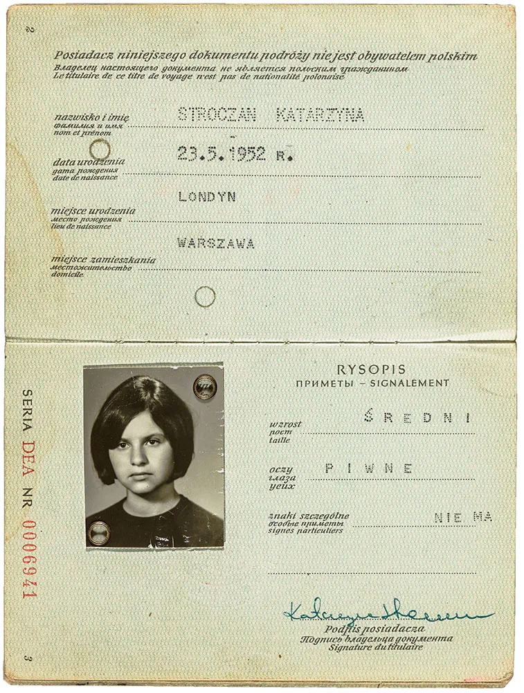 Katarzyna Stroczan opuściła Polskę w 1968 roku, miała wtedy 16 lat i była po maturze. Jej rodzice wyjechali do Niemiec, ona pojechała do Anglii, gdzie studiowała malarstwo. / MAGDA STAROWIEYSKA / POLIN