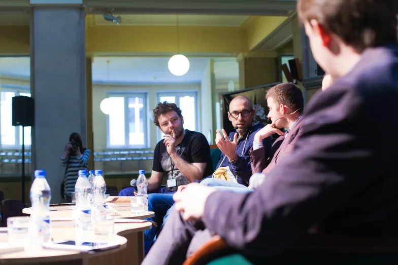 Bartłomiej Kucharzyk i Michał Okoński, debata pt. Messi kontra Ronaldo, Festiwal Kopernika, 22 maja 2015 r. / fot. Kamila Buturla / TP Bartłomiej Kucharzyk i Michał Okoński