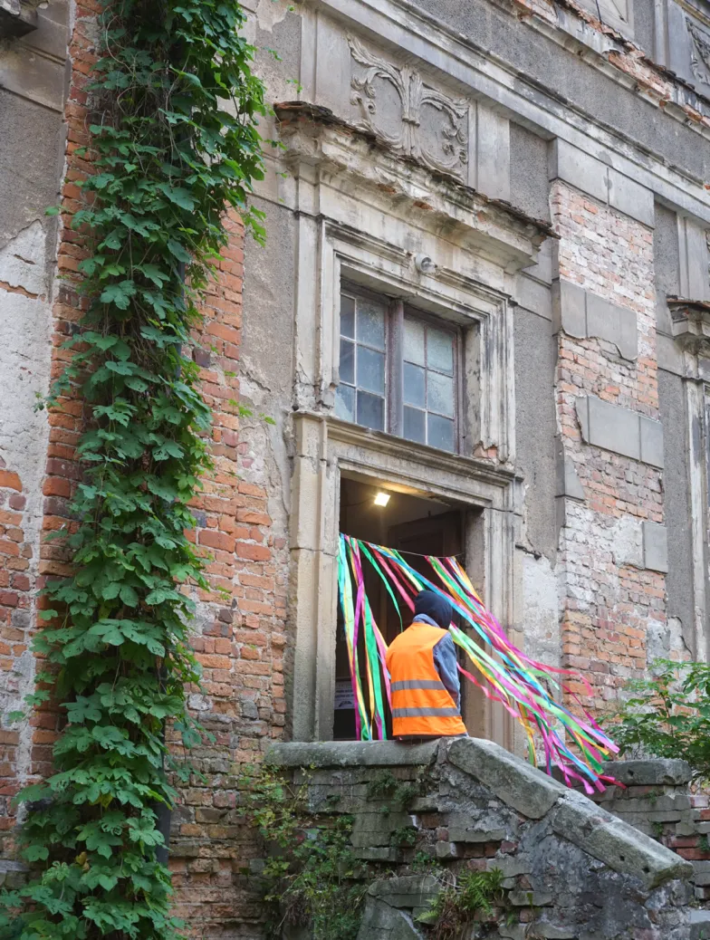 Slot Art Festival, Lubiążu niedaleko Wrocławia, lipiec 2019 r. / Fot. Katarzyna Mirczak Slot Art Festival, Lubiążu niedaleko Wrocławia, lipiec 2019 r. / Fot. Katarzyna Mirczak